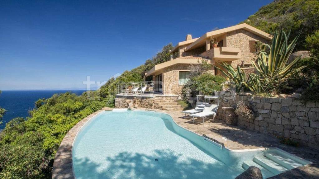 casa indipendente in vendita a Trinità d'Agultu e Vignola in zona Costa Paradiso