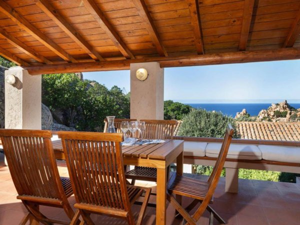 casa indipendente in vendita a Trinità d'Agultu e Vignola in zona Costa Paradiso
