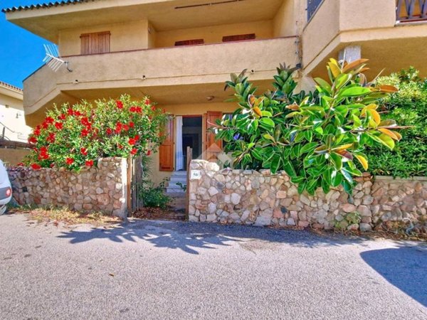 appartamento in vendita a Trinità d'Agultu e Vignola in zona Isola Rossa