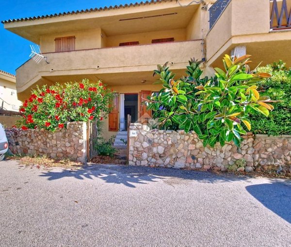 appartamento in vendita a Trinità d'Agultu e Vignola in zona Isola Rossa