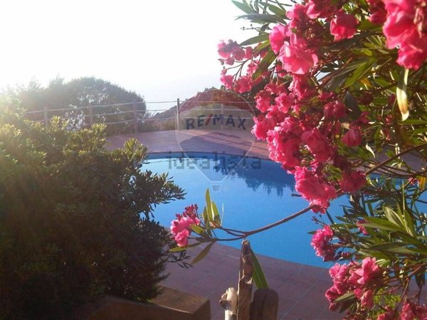 appartamento in vendita a Trinità d'Agultu e Vignola in zona Costa Paradiso