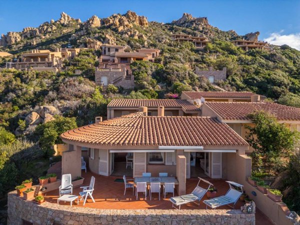 casa indipendente in vendita a Trinità d'Agultu e Vignola in zona Costa Paradiso