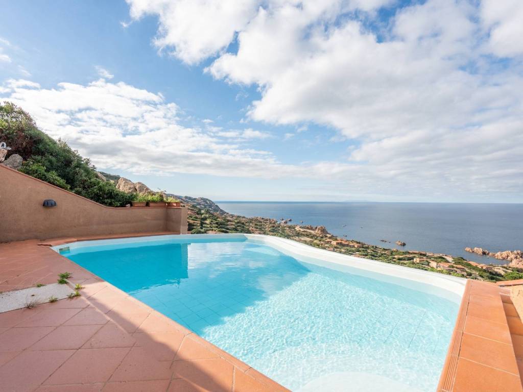 casa indipendente in vendita a Trinità d'Agultu e Vignola in zona Costa Paradiso