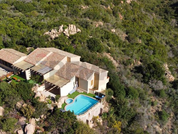 appartamento in vendita a Trinità d'Agultu e Vignola in zona Costa Paradiso