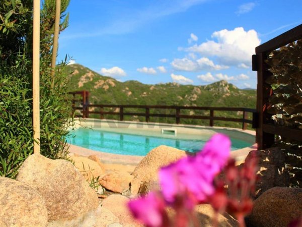 casa indipendente in vendita a Trinità d'Agultu e Vignola in zona Costa Paradiso