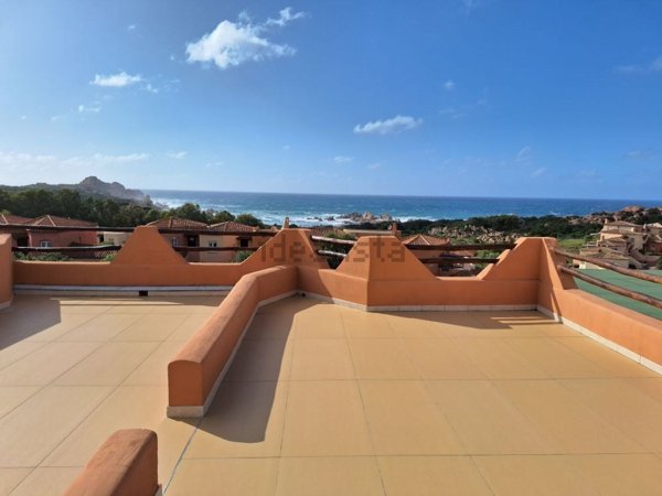 casa indipendente in vendita a Trinità d'Agultu e Vignola