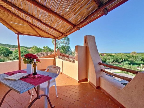 appartamento in vendita a Trinità d'Agultu e Vignola in zona Isola Rossa