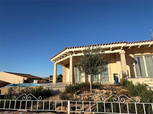 appartamento in vendita a Trinità d'Agultu e Vignola in zona Isola Rossa