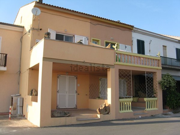 appartamento in vendita a Trinità d'Agultu e Vignola in zona Isola Rossa