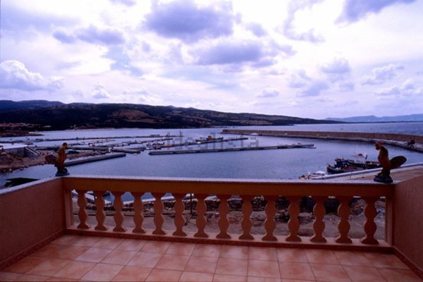 appartamento in vendita a Trinità d'Agultu e Vignola in zona Isola Rossa