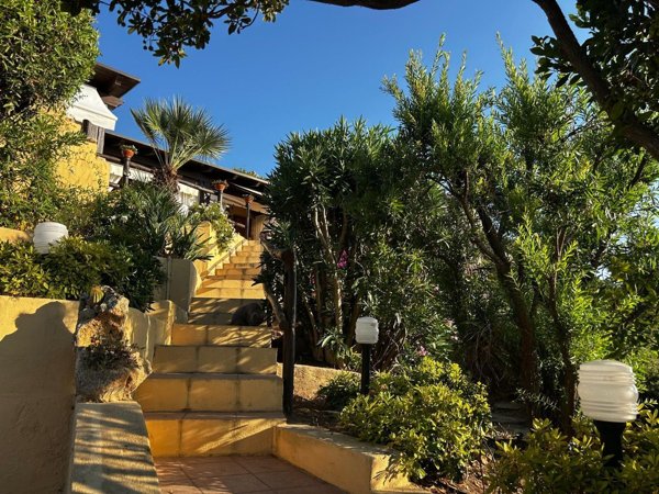 appartamento in vendita a Trinità d'Agultu e Vignola in zona Costa Paradiso