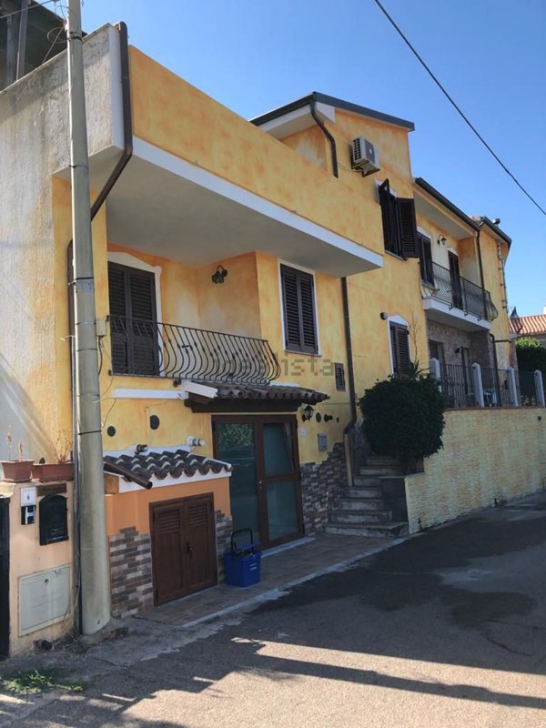 appartamento in vendita a Trinità d'Agultu e Vignola in zona Isola Rossa