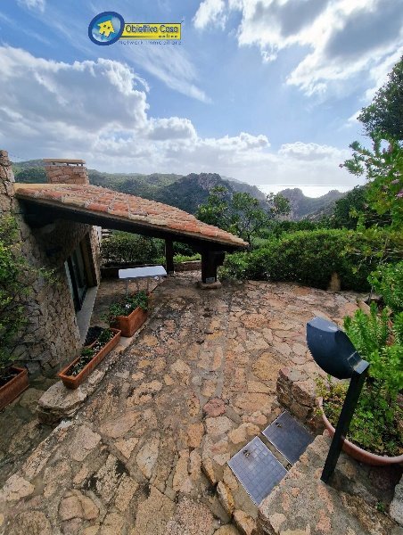 casa indipendente in vendita a Trinità d'Agultu e Vignola in zona Costa Paradiso