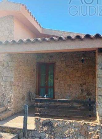 casa indipendente in vendita a Trinità d'Agultu e Vignola in zona Costa Paradiso