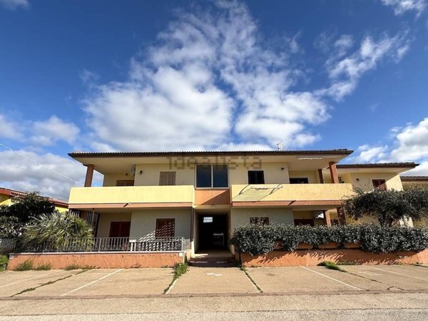 appartamento in vendita a Trinità d'Agultu e Vignola in zona Paduledda