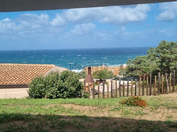 casa indipendente in vendita a Trinità d'Agultu e Vignola