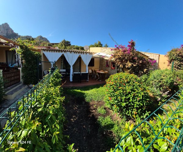 casa indipendente in vendita a Trinità d'Agultu e Vignola in zona Costa Paradiso