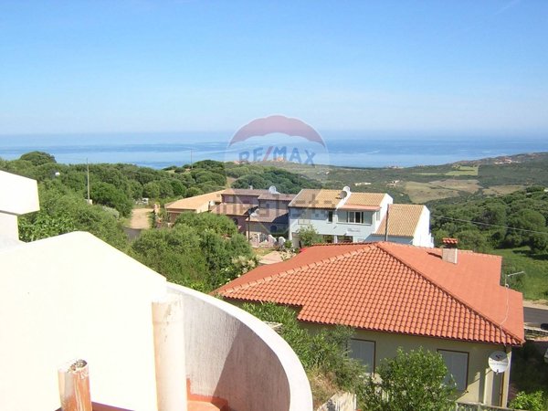 casa indipendente in vendita a Trinità d'Agultu e Vignola in zona Paduledda