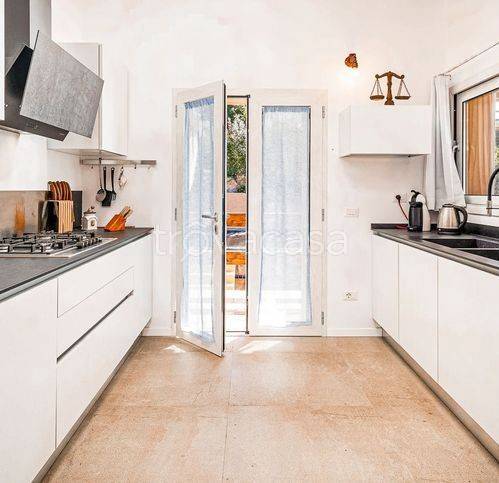 casa indipendente in vendita a Trinità d'Agultu e Vignola in zona Costa Paradiso