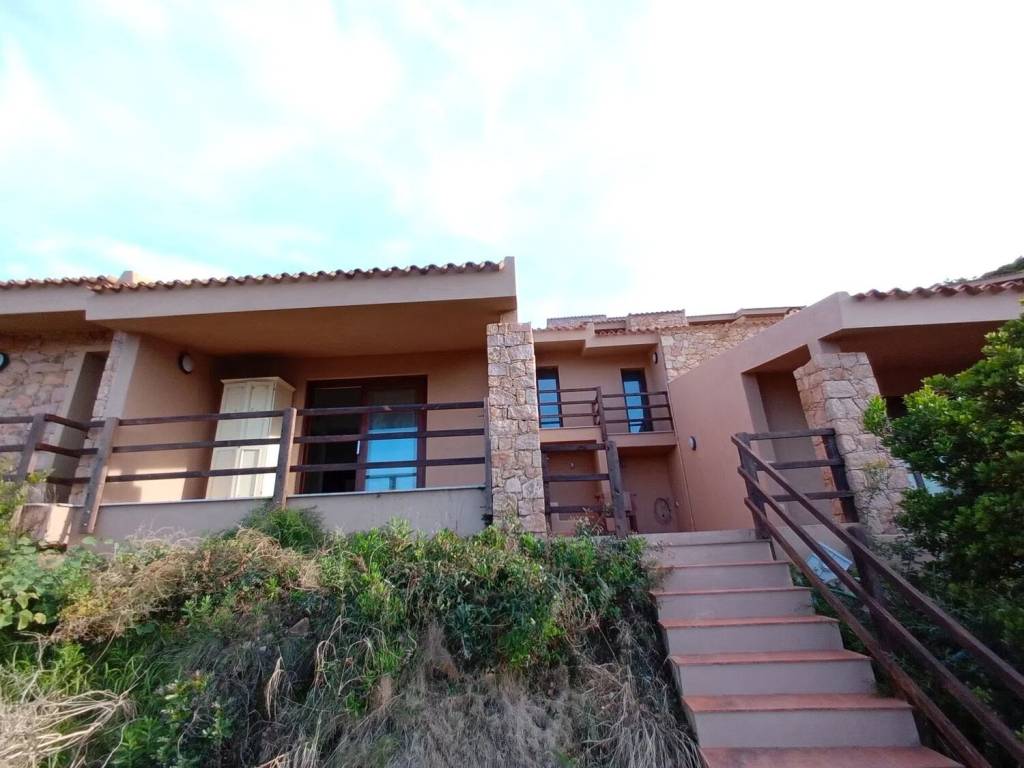 casa indipendente in vendita a Trinità d'Agultu e Vignola in zona Costa Paradiso