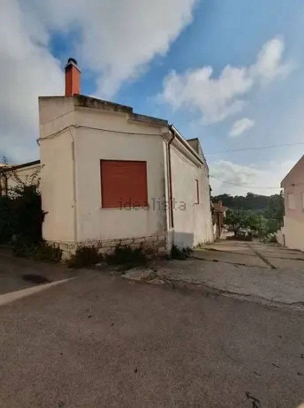 casa indipendente in vendita a Trinità d'Agultu e Vignola in zona Isola Rossa
