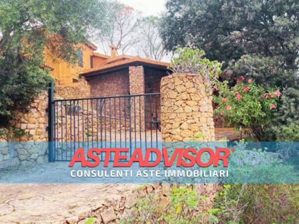 casa indipendente in vendita a Trinità d'Agultu e Vignola in zona Isola Rossa