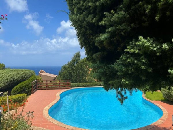 casa indipendente in vendita a Trinità d'Agultu e Vignola in zona Costa Paradiso