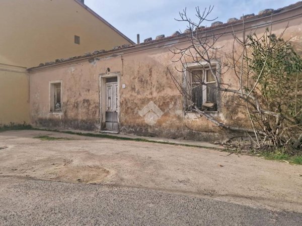 casa indipendente in vendita a Trinità d'Agultu e Vignola in zona Isola Rossa