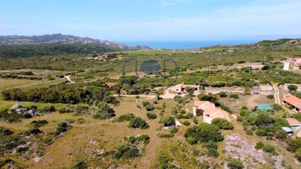 casa indipendente in vendita a Trinità d'Agultu e Vignola in zona Costa Paradiso