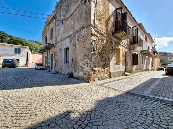 pentavano in vendita a Trinità d'Agultu e Vignola