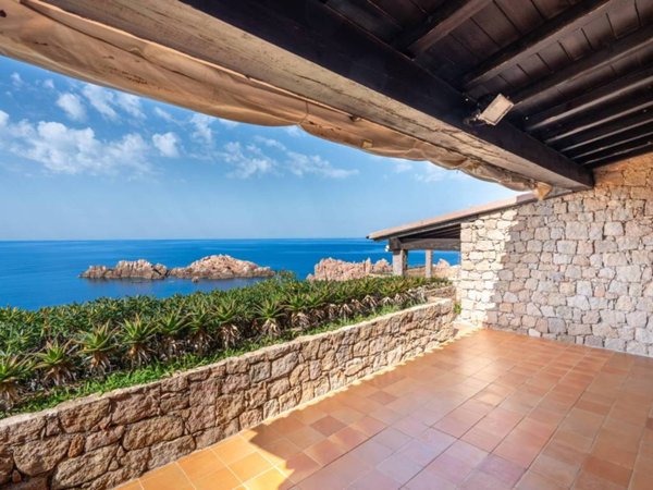 casa indipendente in vendita a Trinità d'Agultu e Vignola in zona Costa Paradiso