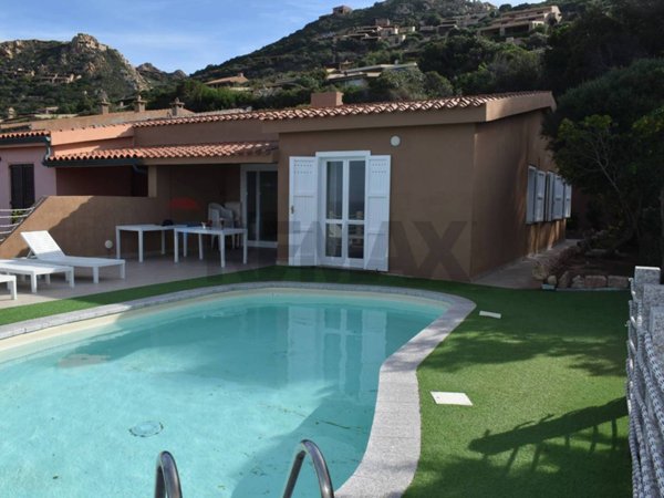 casa indipendente in vendita a Trinità d'Agultu e Vignola in zona Costa Paradiso