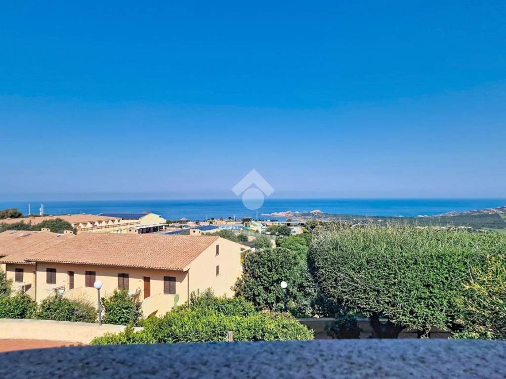 appartamento in vendita a Trinità d'Agultu e Vignola in zona Isola Rossa