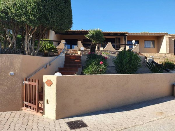 casa indipendente in vendita a Trinità d'Agultu e Vignola in zona Costa Paradiso