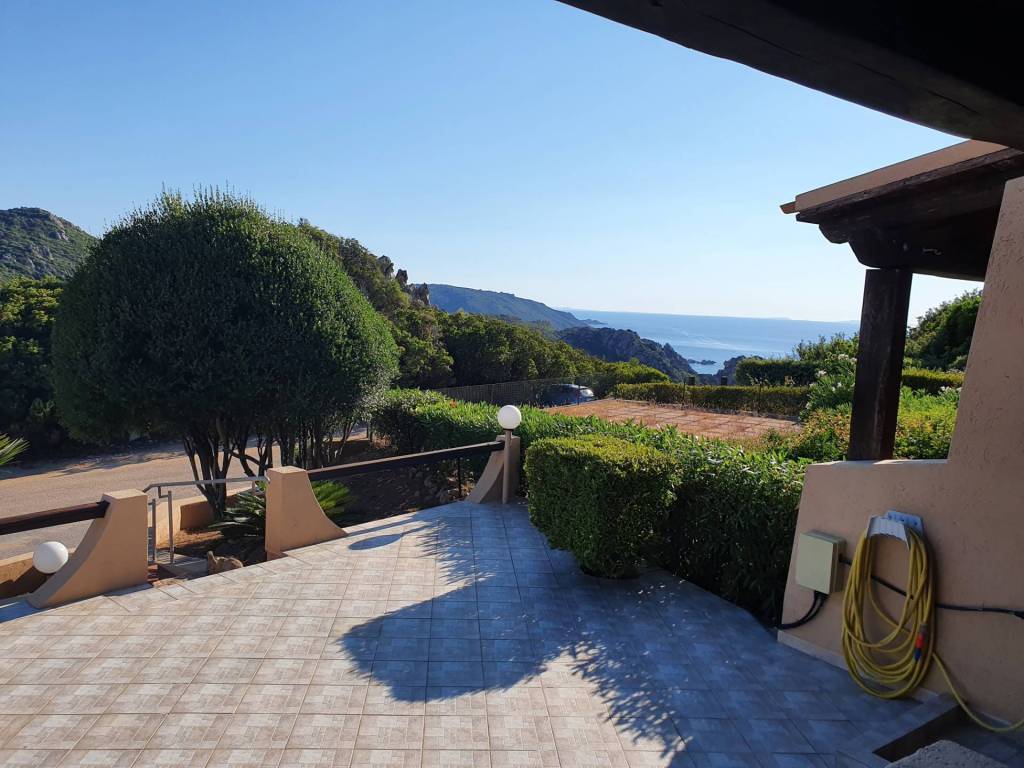 casa indipendente in vendita a Trinità d'Agultu e Vignola in zona Costa Paradiso