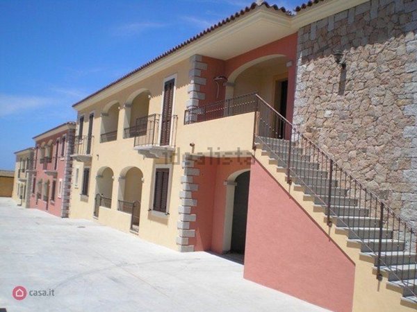 appartamento in vendita a Trinità d'Agultu e Vignola in zona Isola Rossa