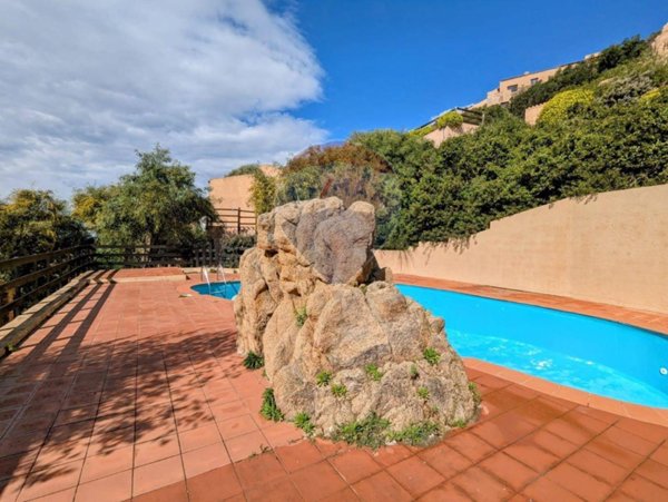 appartamento in vendita a Trinità d'Agultu e Vignola in zona Costa Paradiso