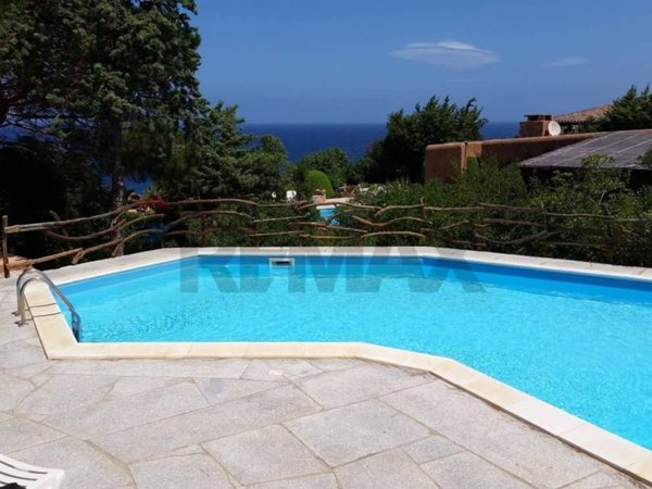 casa indipendente in vendita a Trinità d'Agultu e Vignola in zona Costa Paradiso