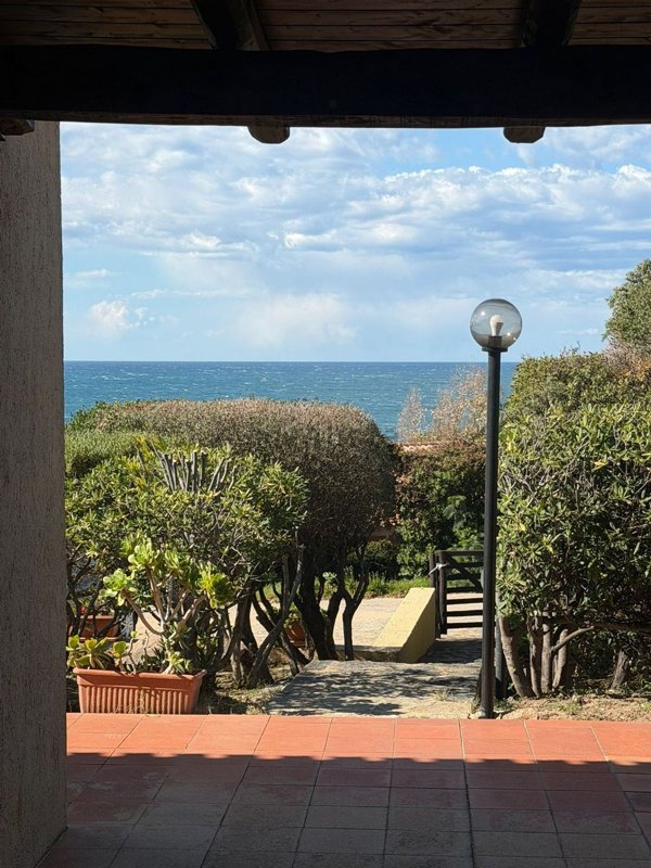 casa indipendente in vendita a Trinità d'Agultu e Vignola