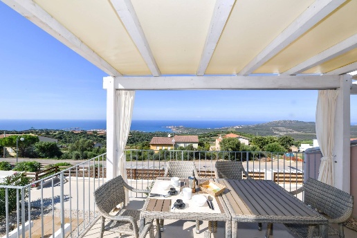 appartamento in vendita a Trinità d'Agultu e Vignola in zona Paduledda