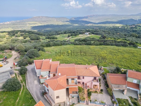 appartamento in vendita a Trinità d'Agultu e Vignola in zona Isola Rossa