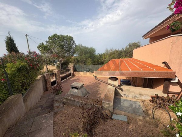 casa indipendente in vendita a Trinità d'Agultu e Vignola in zona Costa Paradiso