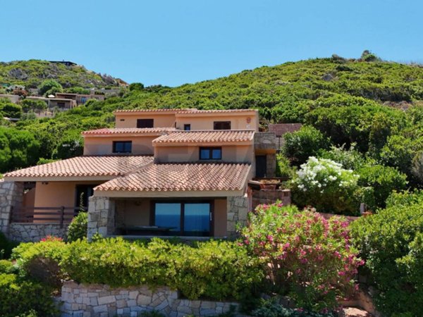 casa indipendente in vendita a Trinità d'Agultu e Vignola in zona Costa Paradiso