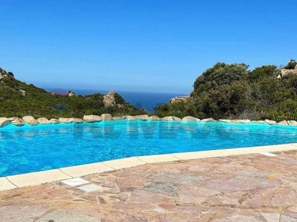 casa indipendente in vendita a Trinità d'Agultu e Vignola in zona Costa Paradiso