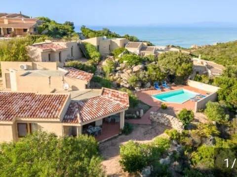 casa indipendente in vendita a Trinità d'Agultu e Vignola in zona Costa Paradiso