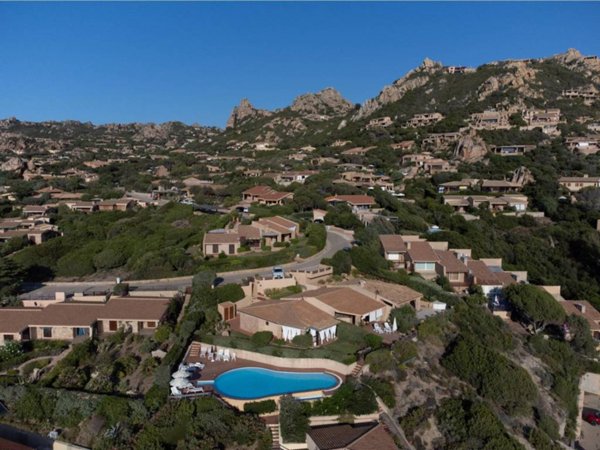 casa indipendente in vendita a Trinità d'Agultu e Vignola in zona Costa Paradiso