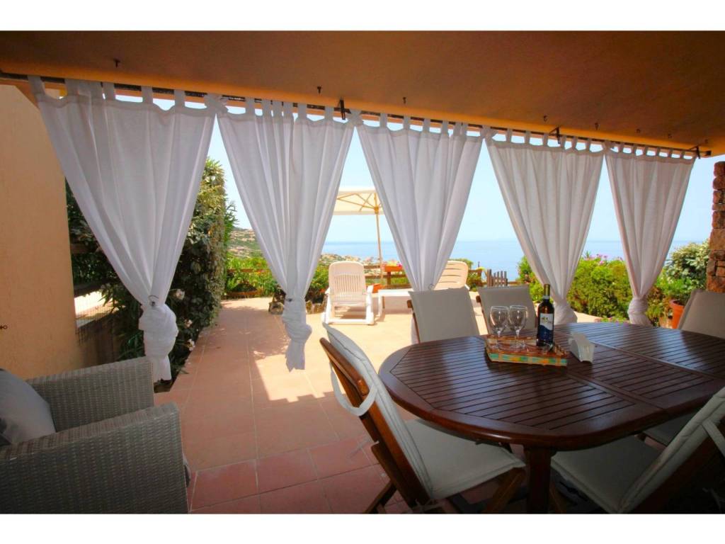 casa indipendente in vendita a Trinità d'Agultu e Vignola in zona Costa Paradiso