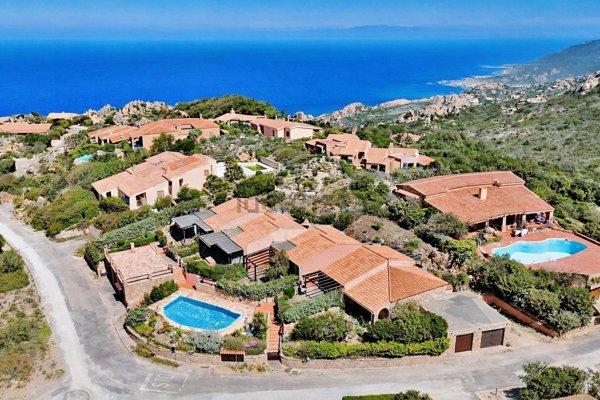 casa indipendente in vendita a Trinità d'Agultu e Vignola in zona Costa Paradiso