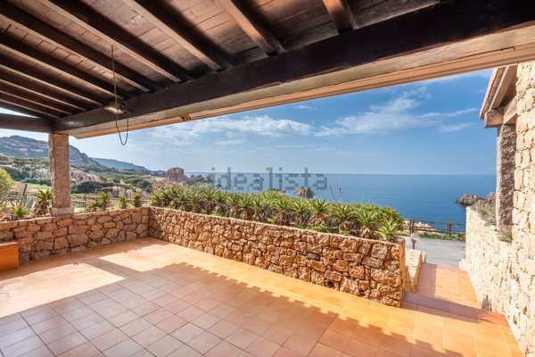 casa indipendente in vendita a Trinità d'Agultu e Vignola