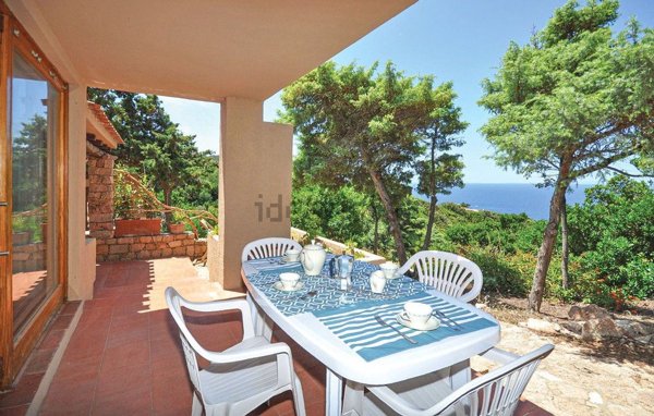 casa indipendente in vendita a Trinità d'Agultu e Vignola in zona Costa Paradiso
